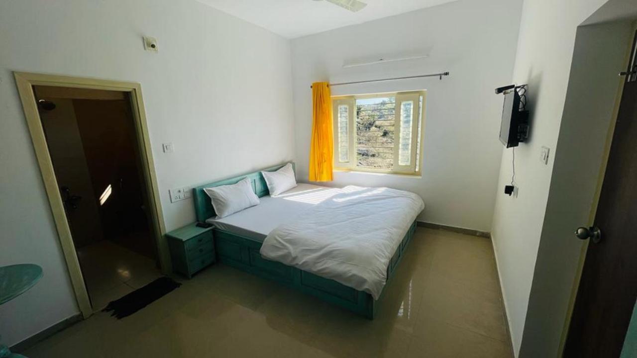 Shikhar Bunglow - A Stunning Valley View Bungalow In Mount Abu Bed & Breakfast Luaran gambar