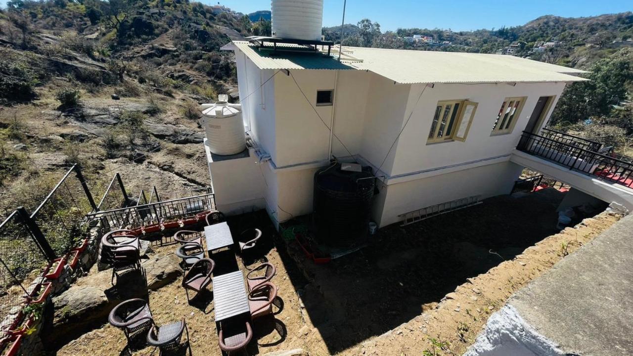Shikhar Bunglow - A Stunning Valley View Bungalow In Mount Abu Bed & Breakfast Luaran gambar