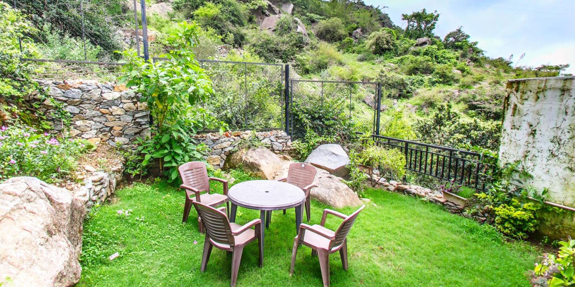 Shikhar Bunglow - A Stunning Valley View Bungalow In Mount Abu Bed & Breakfast Luaran gambar